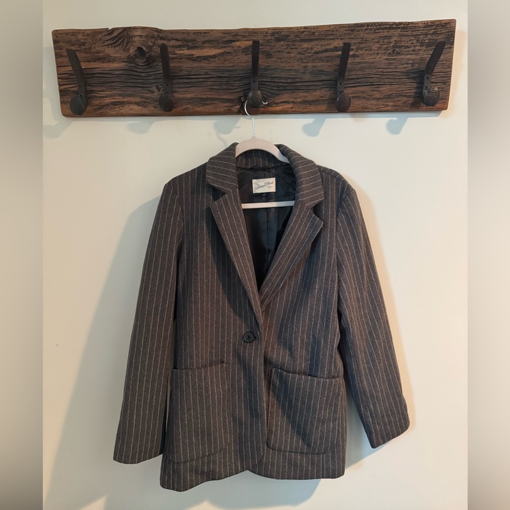 Universal Thread Gray Blazer - Picture 7 of 7